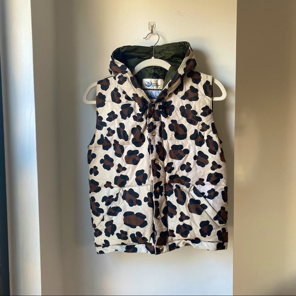 MARK MCNAIRY Cheetah Print Hooded Puffer Vest